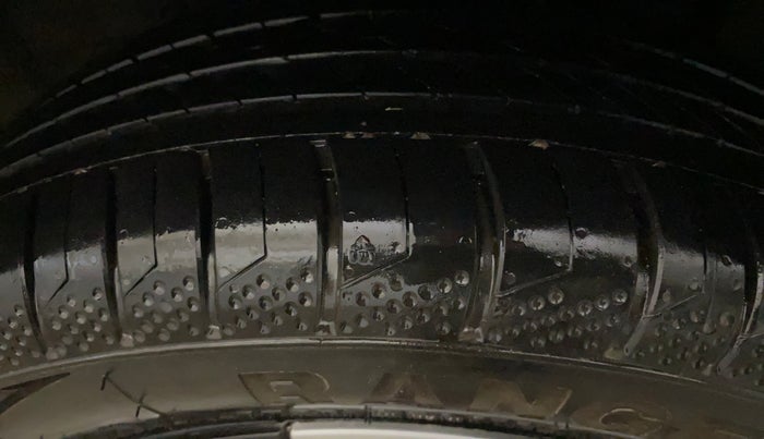 2021 Nissan MAGNITE XL, Petrol, Manual, 43,428 km, Left Rear Tyre Tread