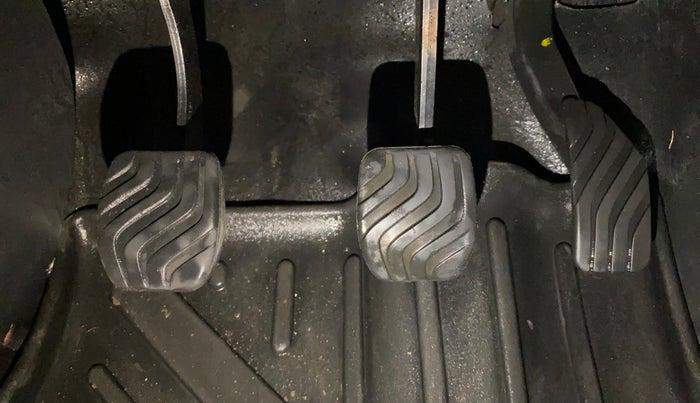 2021 Nissan MAGNITE XL, Petrol, Manual, 43,428 km, Pedals