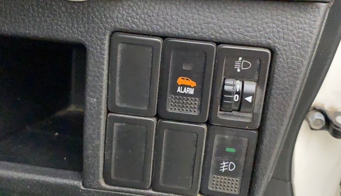 2015 Maruti Wagon R 1.0 VXI AMT, Petrol, Automatic, 54,429 km, Dashboard - Headlight height adjustment not working