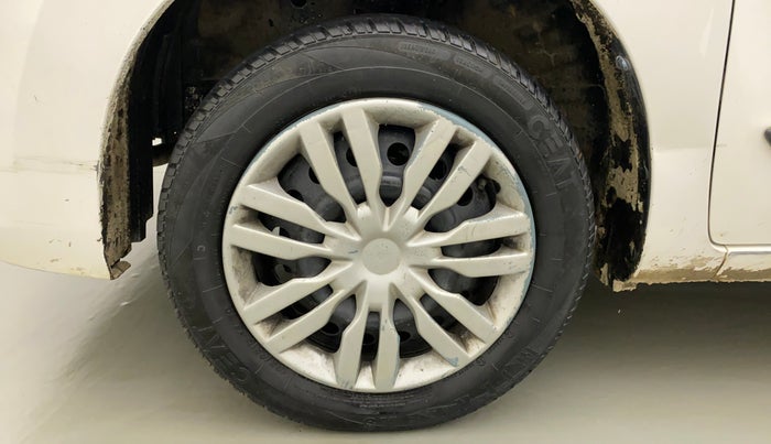2015 Maruti Wagon R 1.0 VXI AMT, Petrol, Automatic, 54,429 km, Left Front Wheel