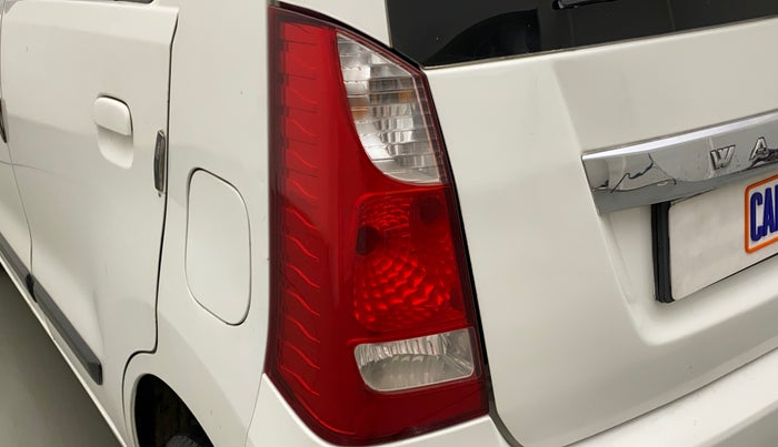 2015 Maruti Wagon R 1.0 VXI AMT, Petrol, Automatic, 54,429 km, Left tail light - Minor scratches