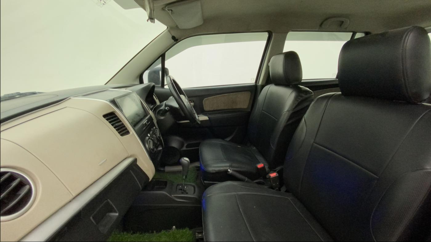 2015 Maruti Wagon R 1.0 VXI AMT, Petrol, Automatic, 54,429 km, Right Side Front Door Cabin