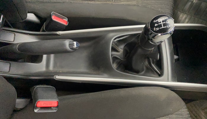 2017 Maruti Baleno DELTA PETROL 1.2, Petrol, Manual, 39,459 km, Gear Lever