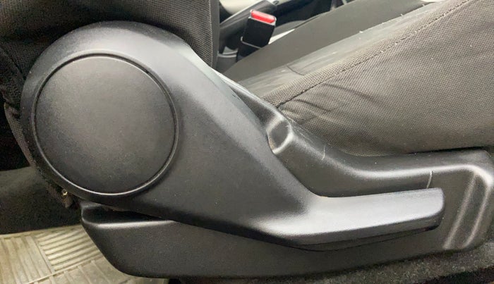 2017 Maruti Baleno DELTA PETROL 1.2, Petrol, Manual, 39,459 km, Driver Side Adjustment Panel