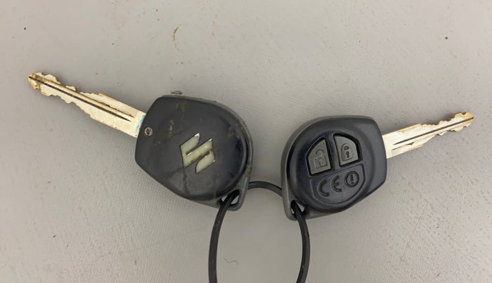 2017 Maruti Baleno DELTA PETROL 1.2, Petrol, Manual, 39,459 km, Key Close Up