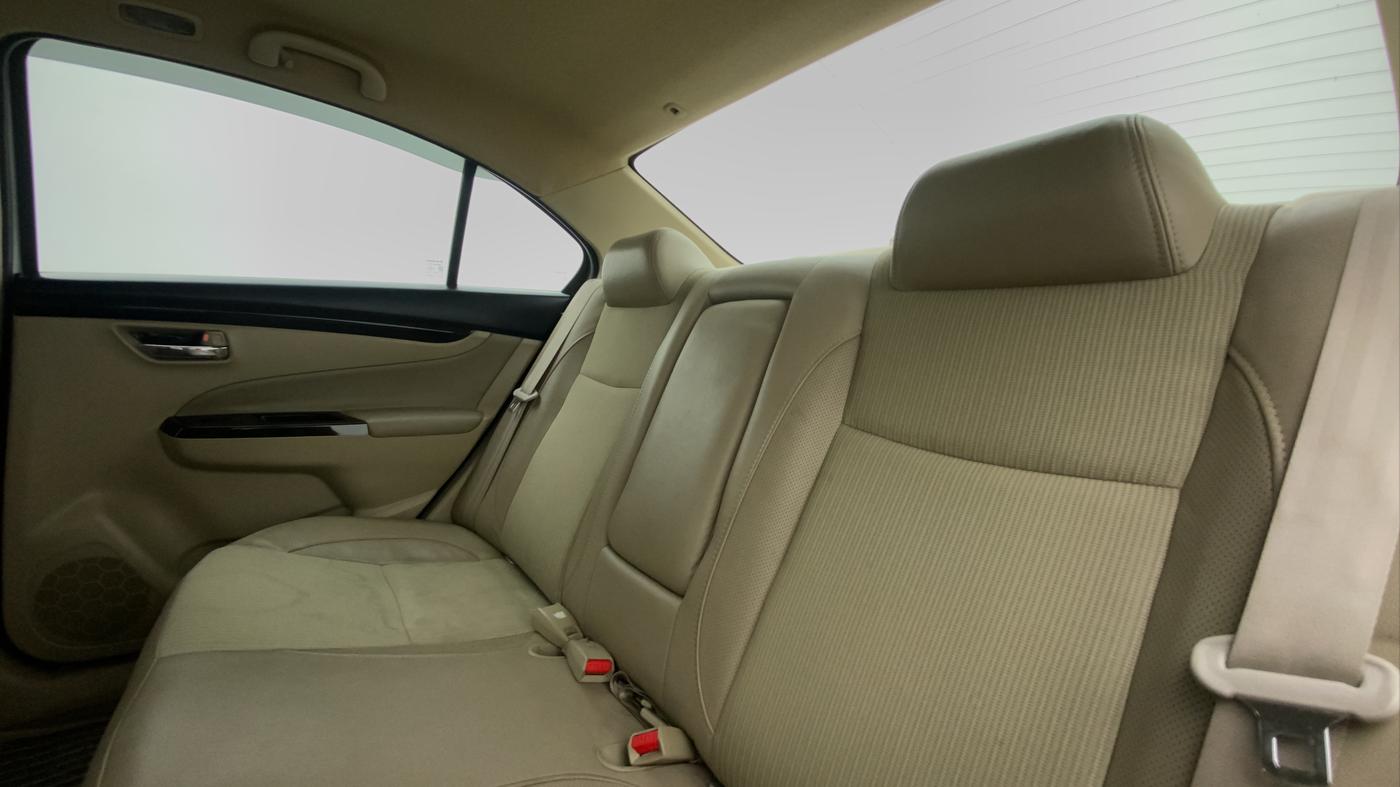 2017 Maruti Ciaz ZETA 1.4 VVT, Petrol, Manual, 56,606 km, Right Side Rear Door Cabin