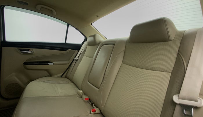 2017 Maruti Ciaz ZETA 1.4 VVT, Petrol, Manual, 56,606 km, Right Side Rear Door Cabin