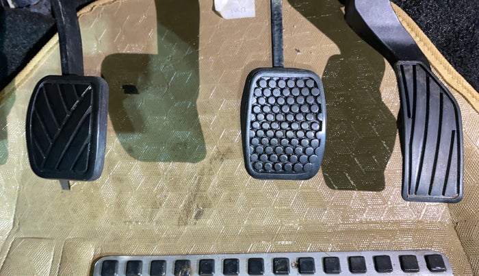 2012 Maruti Swift VDI, Diesel, Manual, 69,284 km, Pedals