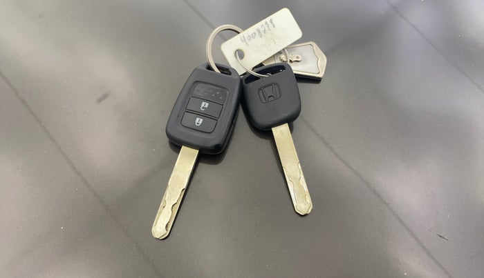 2019 Honda WR-V 1.2L I-VTEC S MT, Petrol, Manual, 36,672 km, Key Close Up