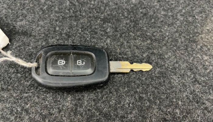 2019 Renault Kwid RXT 1.0 AMT (O), Petrol, Automatic, 56,990 km, Key Close Up