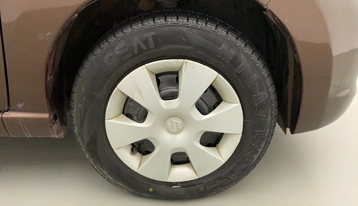 2012 Maruti A Star VXI (ABS) AT, Petrol, Automatic, 40,614 km, Right Front Wheel