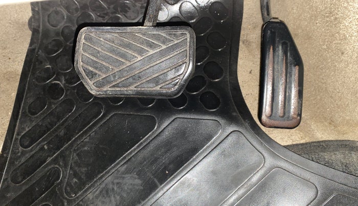 2012 Maruti A Star VXI (ABS) AT, Petrol, Automatic, 40,614 km, Pedals