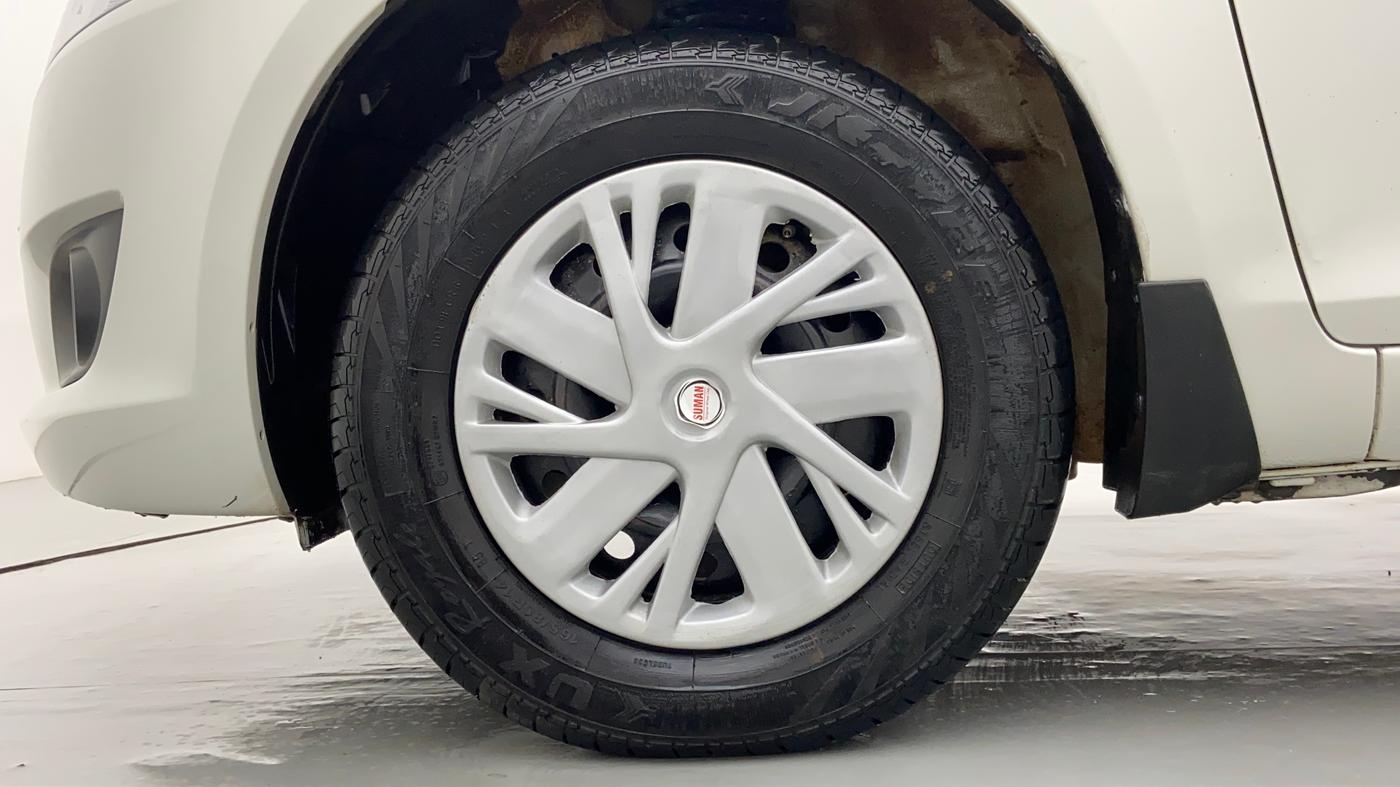 2014 Maruti Swift VXI D, Petrol, Manual, 28,893 km, Left Front Wheel