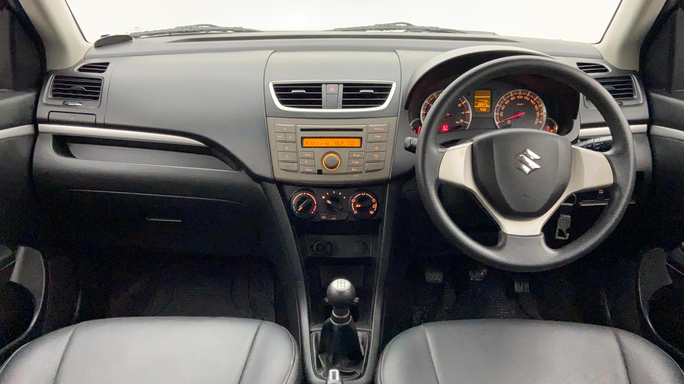 2014 Maruti Swift VXI D, Petrol, Manual, 28,893 km, Dashboard View