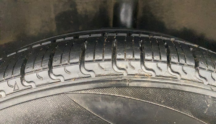 2021 Datsun Redi Go T(O), Petrol, Manual, 27,701 km, Left Rear Tyre Tread