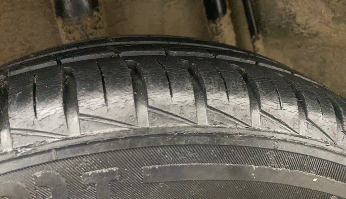 2021 Datsun Redi Go T(O), Petrol, Manual, 27,701 km, Right Rear Tyre Tread