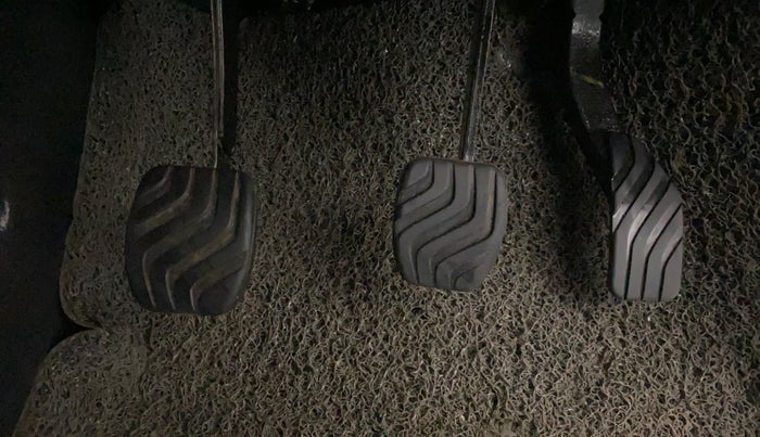 2021 Datsun Redi Go T(O), Petrol, Manual, 27,701 km, Pedals