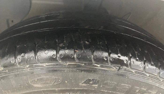 2023 Hyundai GRAND I10 NIOS SPORTZ 1.2 KAPPA VTVT, CNG, Manual, 45,298 km, Left Front Tyre Tread