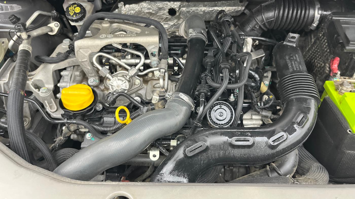 2022 Nissan Kicks XV TURBO 1.3, Petrol, Manual, 33,562 km, Engine View