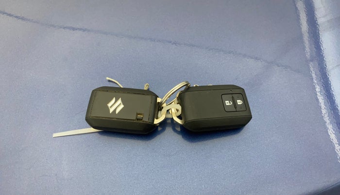 2020 Maruti Baleno ZETA PETROL 1.2, Petrol, Manual, 60,525 km, Key Close Up