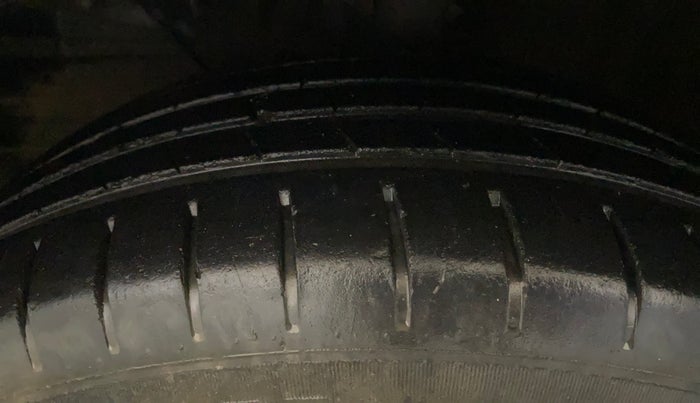 2020 Maruti Baleno ZETA PETROL 1.2, Petrol, Manual, 60,525 km, Left Front Tyre Tread