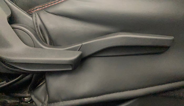 2020 Maruti Baleno ZETA PETROL 1.2, Petrol, Manual, 60,525 km, Driver Side Adjustment Panel