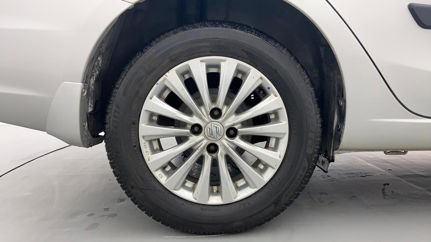 2015 Maruti Ciaz ZXI AT, Petrol, Automatic, 80,532 km, Right Rear Wheel