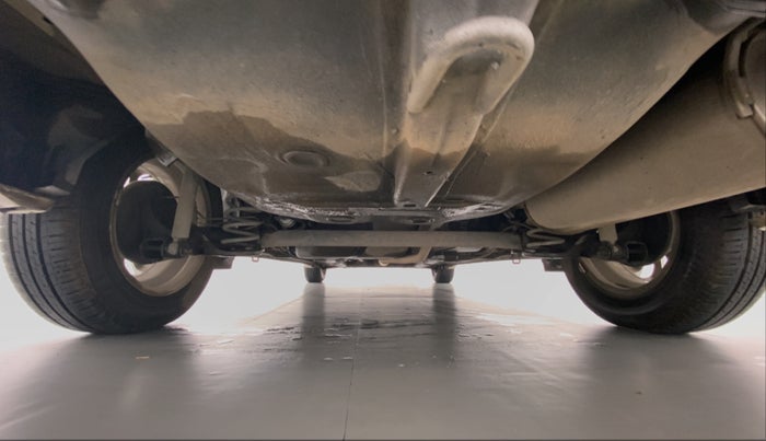 2015 Maruti Ciaz ZXI AT, Petrol, Automatic, 80,532 km, Rear Underbody