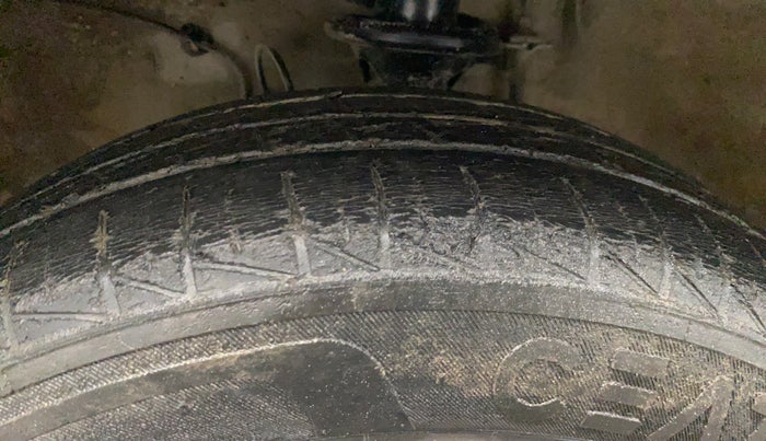 2021 Maruti Alto VXI, Petrol, Manual, 36,264 km, Left Front Tyre Tread
