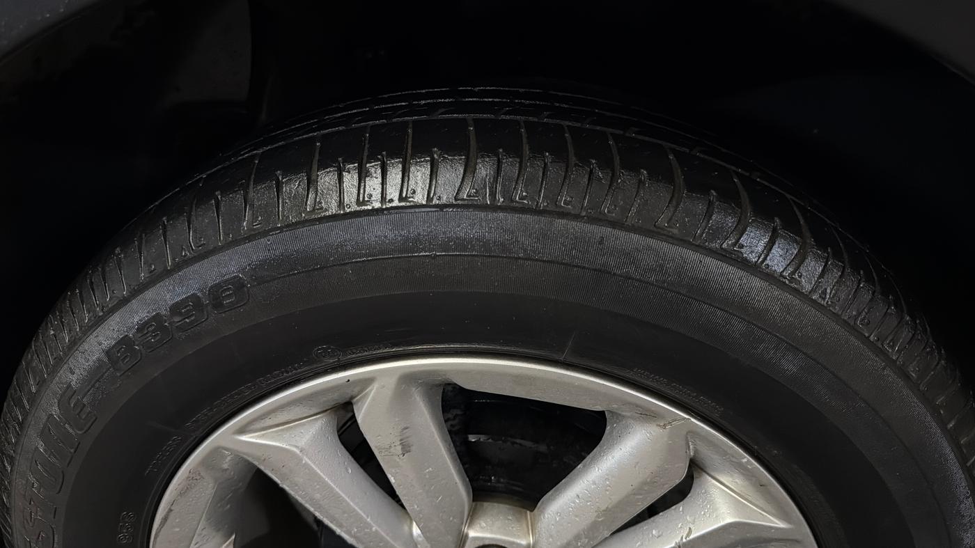 2017 Hyundai Creta SX PLUS 1.6 PETROL, Petrol, Manual, 98,571 km, Right Rear Tyre Tread