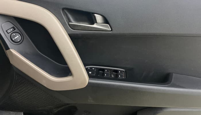 2016 Hyundai Creta S 1.6 PETROL, Petrol, Manual, 47,477 km, Driver Side Door Panels Control