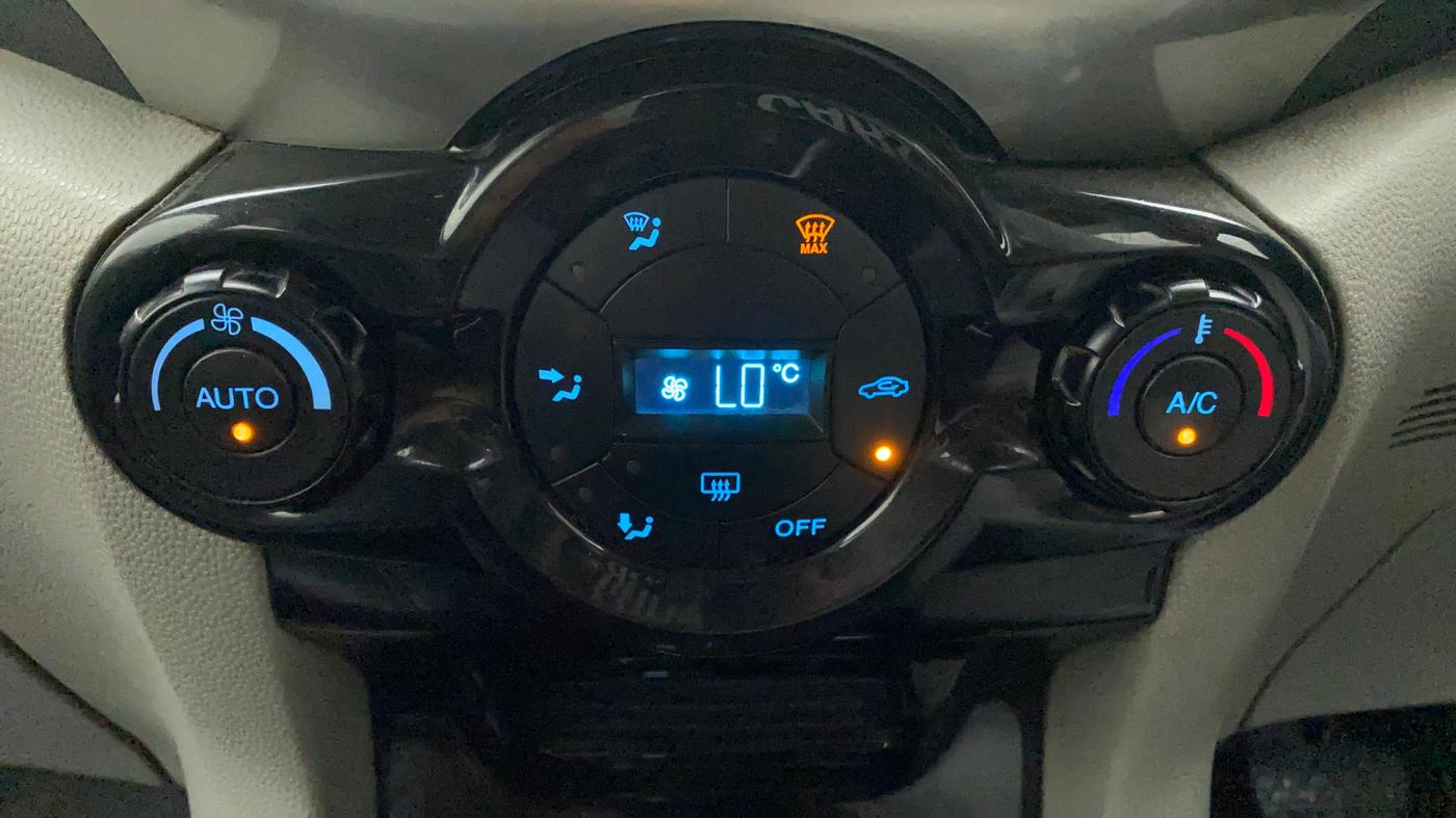 2015 Ford Ecosport TITANIUM 1.5L PETROL AT, Petrol, Automatic, 84,432 km, Automatic Climate Control
