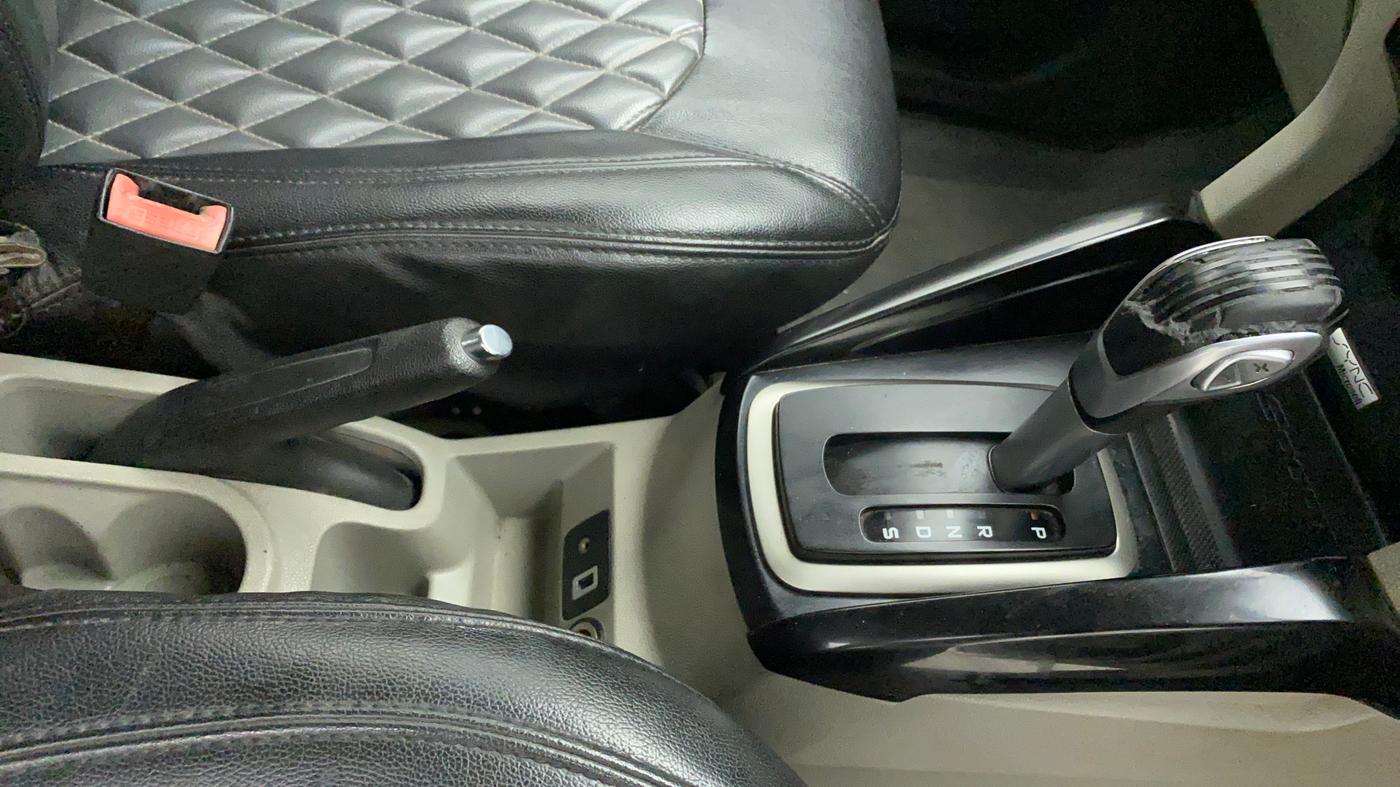 2015 Ford Ecosport TITANIUM 1.5L PETROL AT, Petrol, Automatic, 84,432 km, Gear Lever