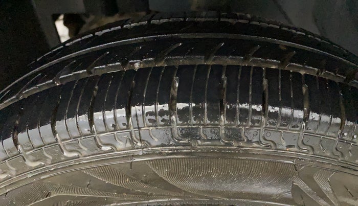 2018 Datsun Go Plus T, Petrol, Manual, 16,994 km, Left Front Tyre Tread