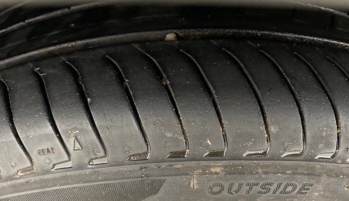 2025 Hyundai EXTER SX 1.2 MT Hy-CNG Duo , CNG, Manual, 11,096 km, Left Front Tyre Tread