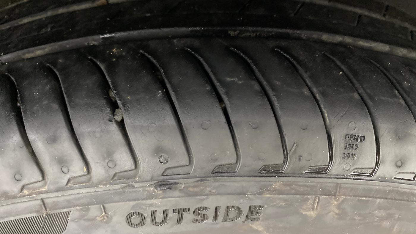 2025 Hyundai EXTER SX 1.2 MT Hy-CNG Duo , CNG, Manual, 11,096 km, Right Front Tyre Tread