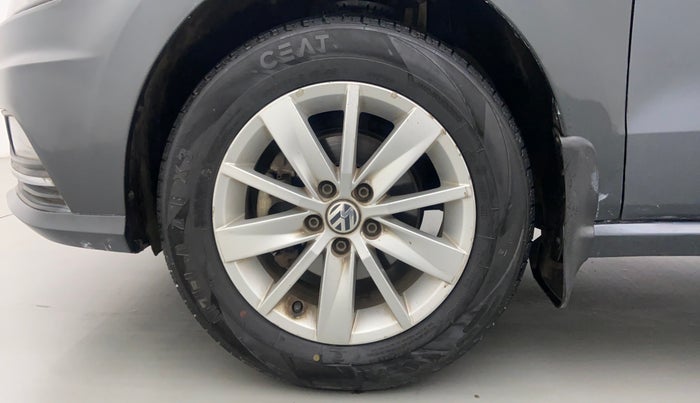 2016 Volkswagen Ameo HIGHLINE 1.2, Petrol, Manual, 37,495 km, Left Front Wheel
