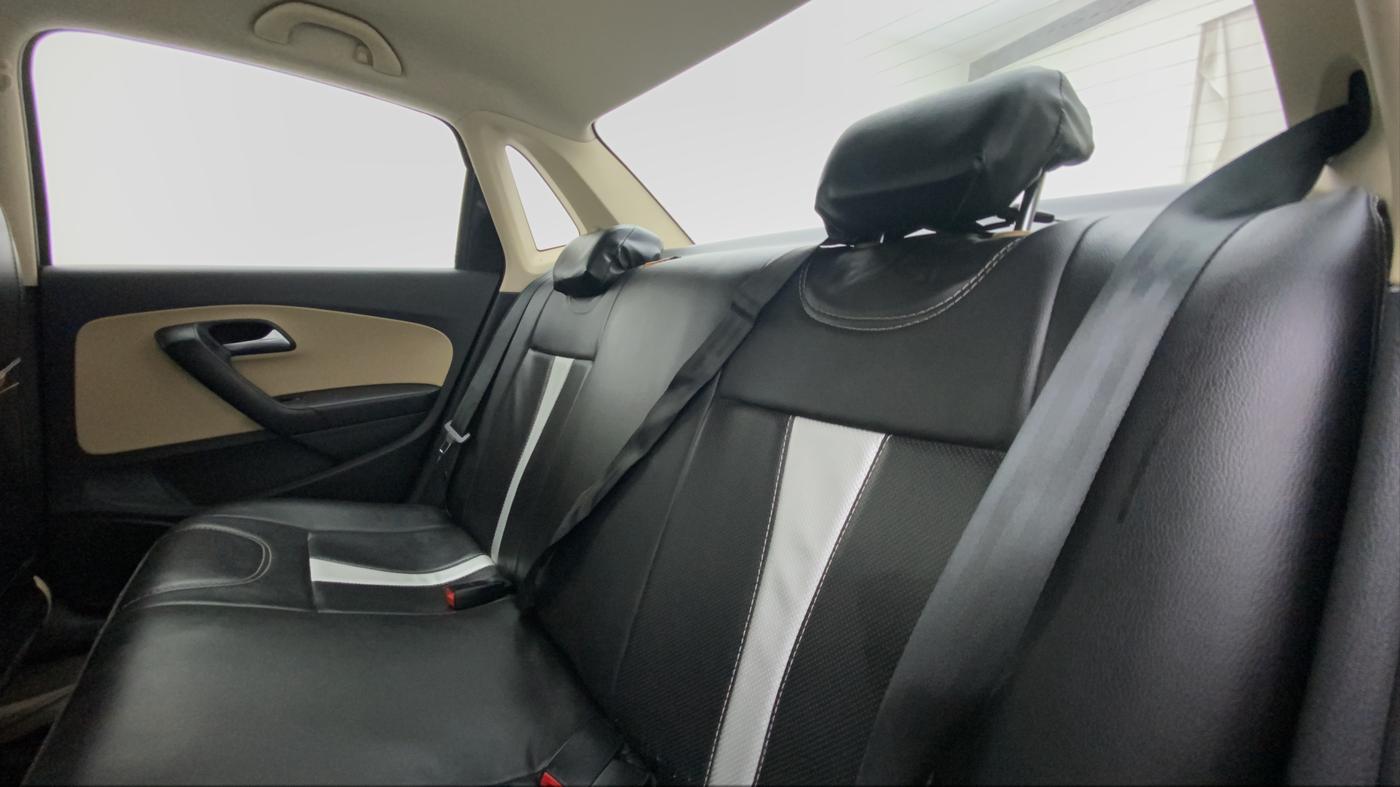 2016 Volkswagen Ameo HIGHLINE 1.2, Petrol, Manual, 37,495 km, Right Side Rear Door Cabin
