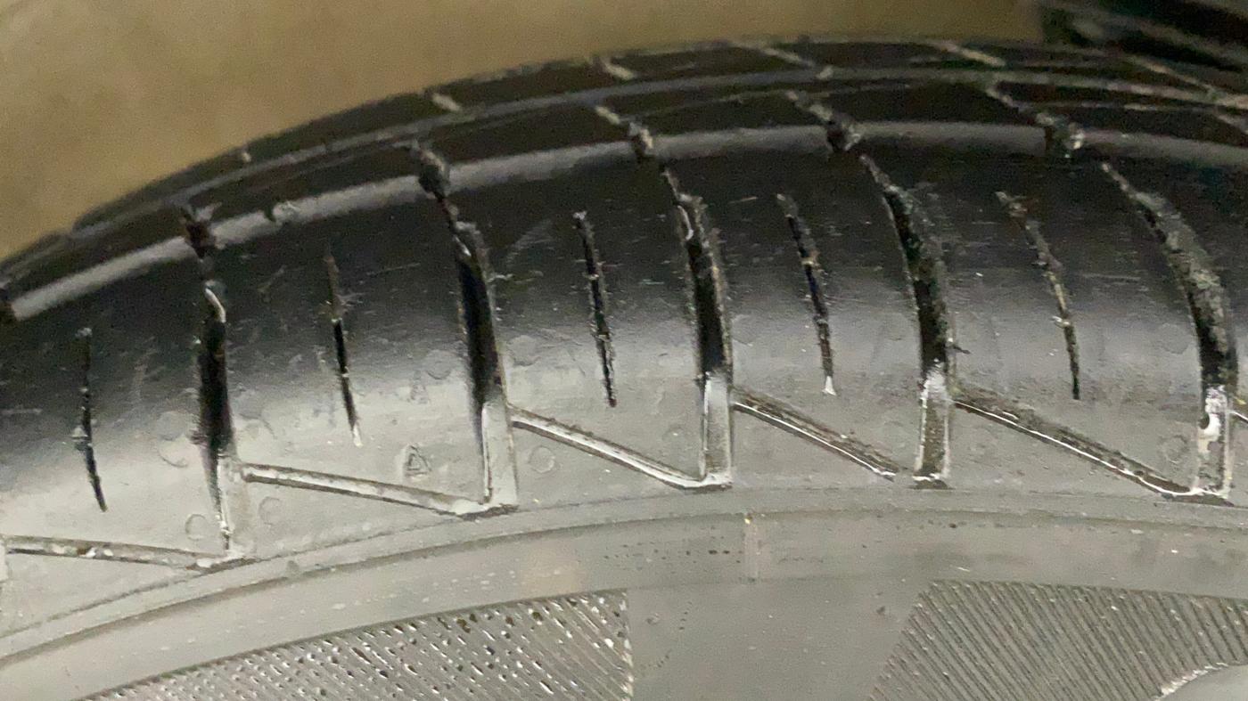 2014 Maruti Alto 800 LXI, Petrol, Manual, 43,097 km, Left Front Tyre Tread