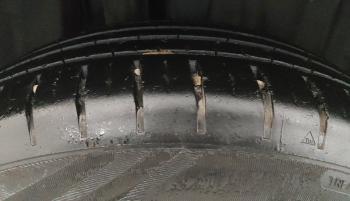 2023 Maruti Baleno  ZETA CNG 1.2L, CNG, Manual, 54,252 km, Right Rear Tyre Tread