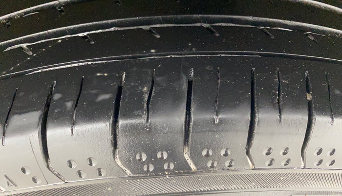 2016 Ford Ecosport TITANIUM 1.5L PETROL AT, Petrol, Automatic, 78,540 km, Left Rear Tyre Tread