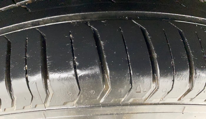 2021 Tata PUNCH ADVENTURE MT, Petrol, Manual, 38,303 km, Right Rear Tyre Tread