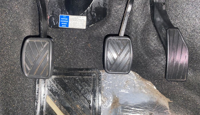 2017 Maruti IGNIS ZETA 1.2, Petrol, Manual, 17,473 km, Pedals