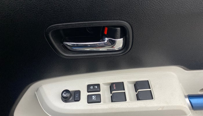 2017 Maruti IGNIS ZETA 1.2, Petrol, Manual, 17,473 km, Driver Side Door Panels Control