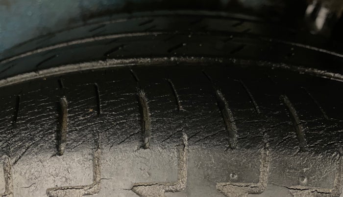 2017 Maruti IGNIS ZETA 1.2, Petrol, Manual, 17,473 km, Left Rear Tyre Tread