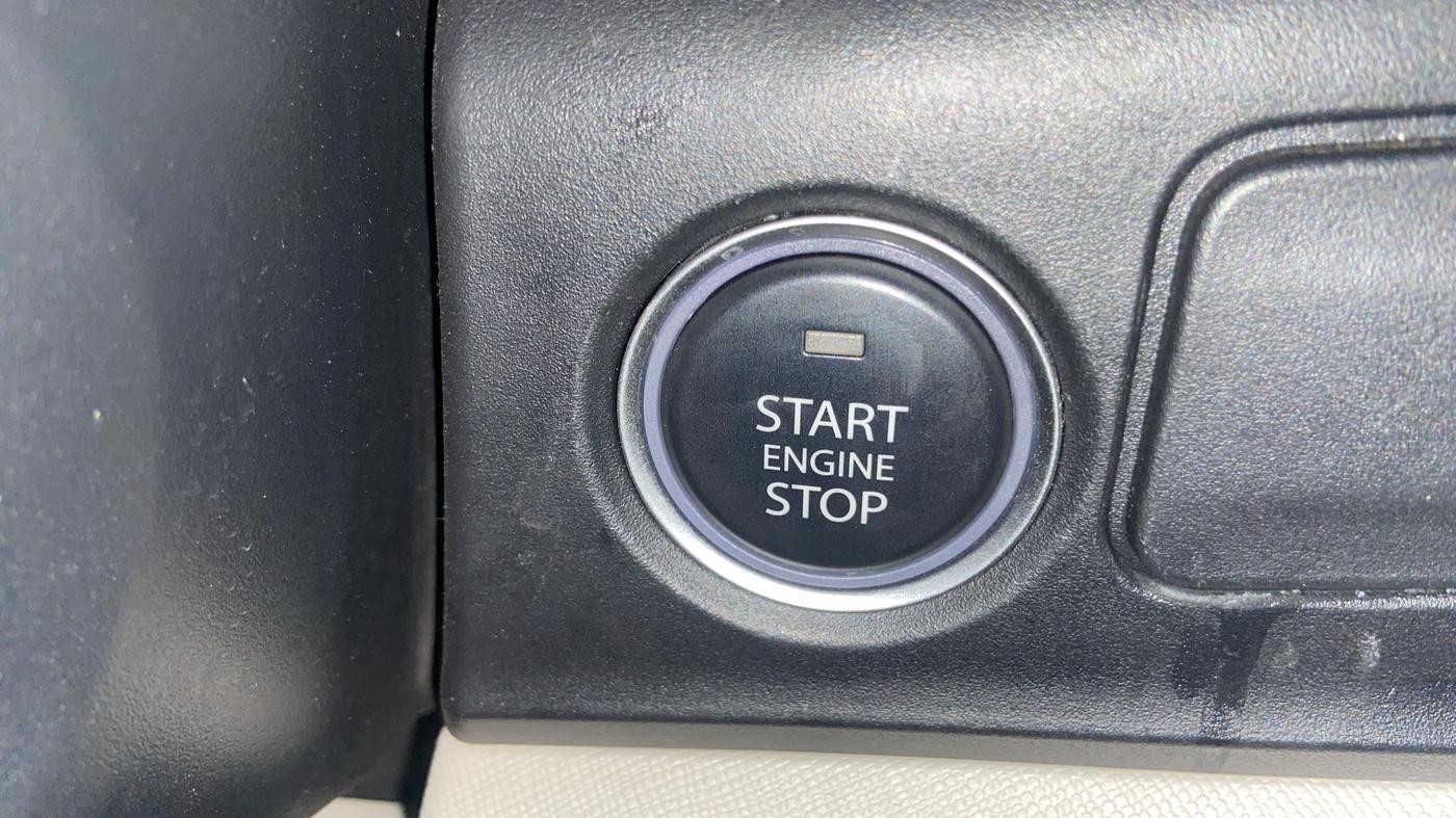 2025 Tata ALTROZ XZ PLUS PETROL, Petrol, Manual, 9,170 km, Keyless Start/ Stop Button