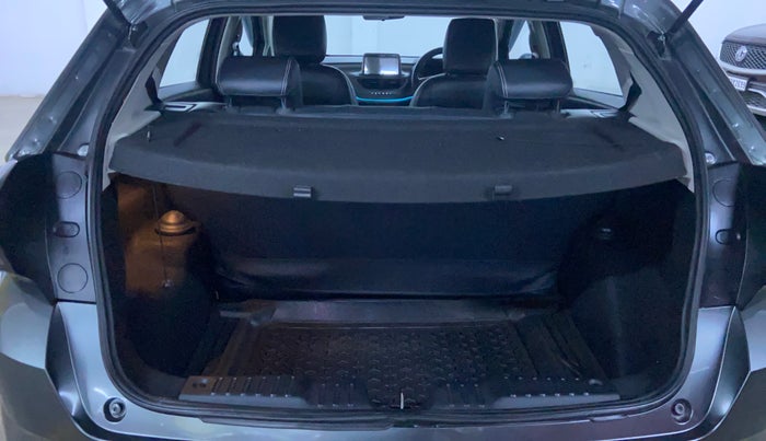 2025 Tata ALTROZ XZ PLUS PETROL, Petrol, Manual, 9,104 km, Boot Inside