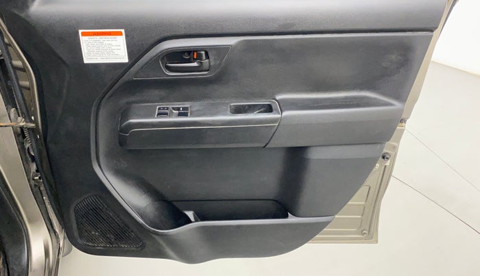 2019 Maruti New Wagon-R 1.0 Lxi (o) cng, CNG, Manual, 97,574 km, Driver Side Door Panels Control