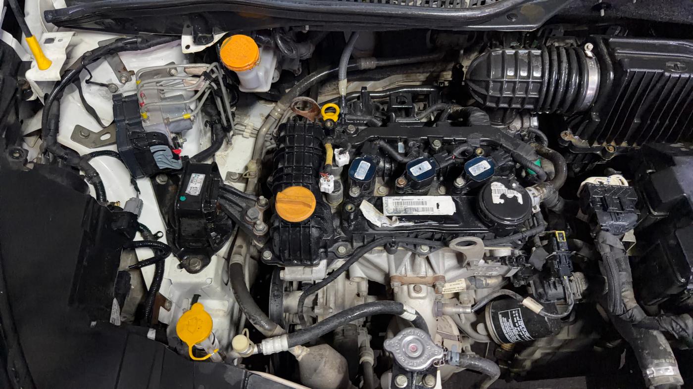 2022 Tata ALTROZ XMA PLUS PETROL, Petrol, Manual, 77,101 km, Engine View - Right