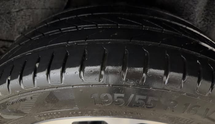 2022 Tata ALTROZ XMA PLUS PETROL, Petrol, Manual, 77,101 km, Left Rear Tyre Tread